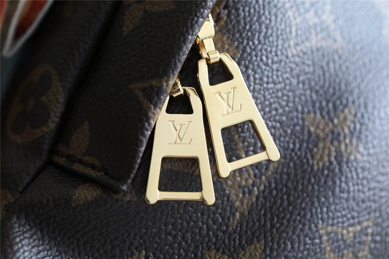 blara bags - Louis Vuittons - 10336