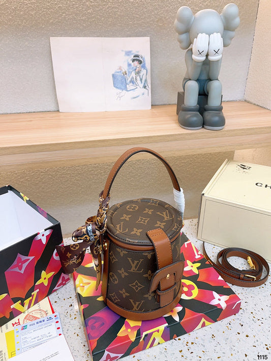 blara bags - Louis Vuittons - 14931