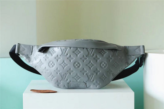 blara bags - Louis Vuittons  - 10332