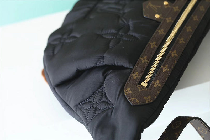 blara bags - Louis Vuittons  - 10329