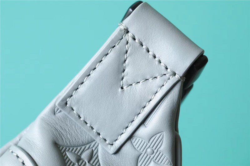 blara bags - Louis Vuittons  - 10332