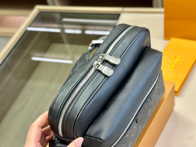 blara bags - Louis Vuittons  - 14922