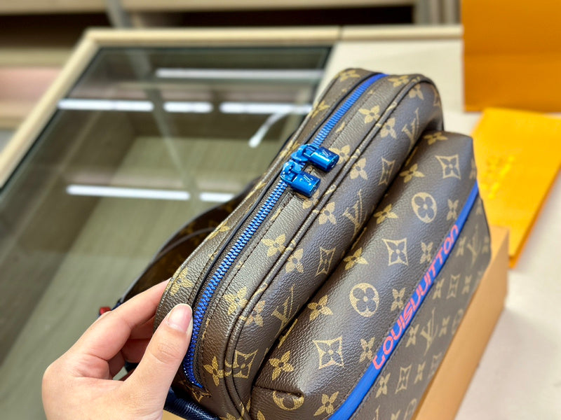 blara bags - Louis Vuittons  - 14924