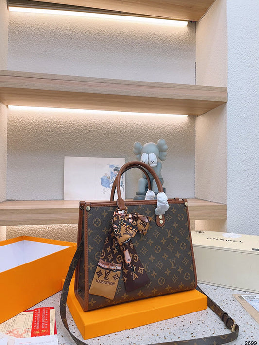 blara bags - Louis Vuittons  - 14901