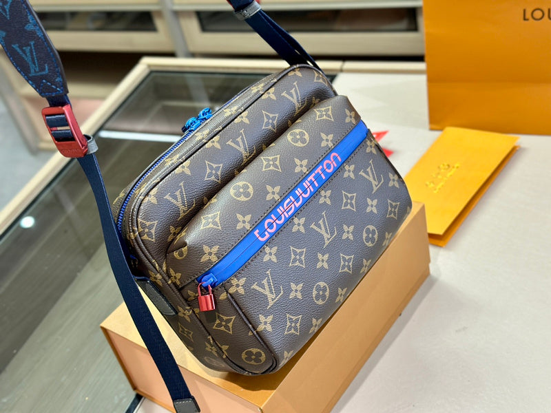 blara bags - Louis Vuittons  - 14924