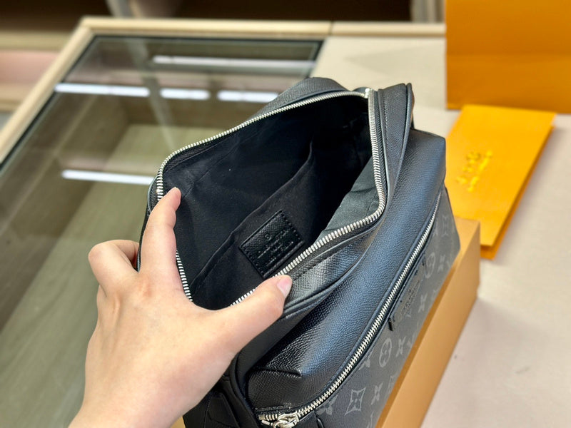 blara bags - Louis Vuittons  - 14922