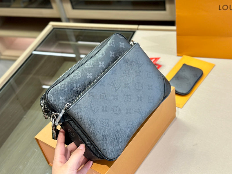 blara bags - Louis Vuittons  - 14921