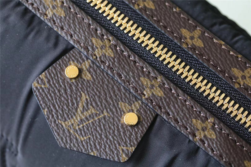 blara bags - Louis Vuittons  - 10329