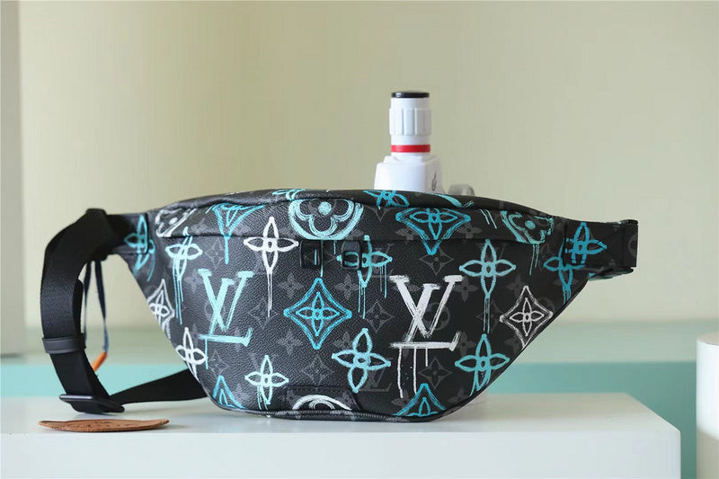 blara bags - Louis Vuittons  - 10328