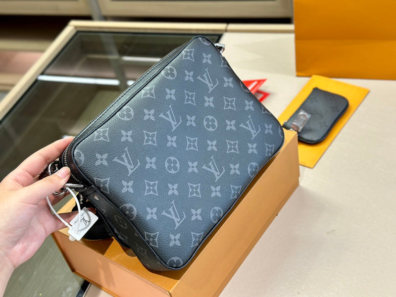 blara bags - Louis Vuittons  - 14921