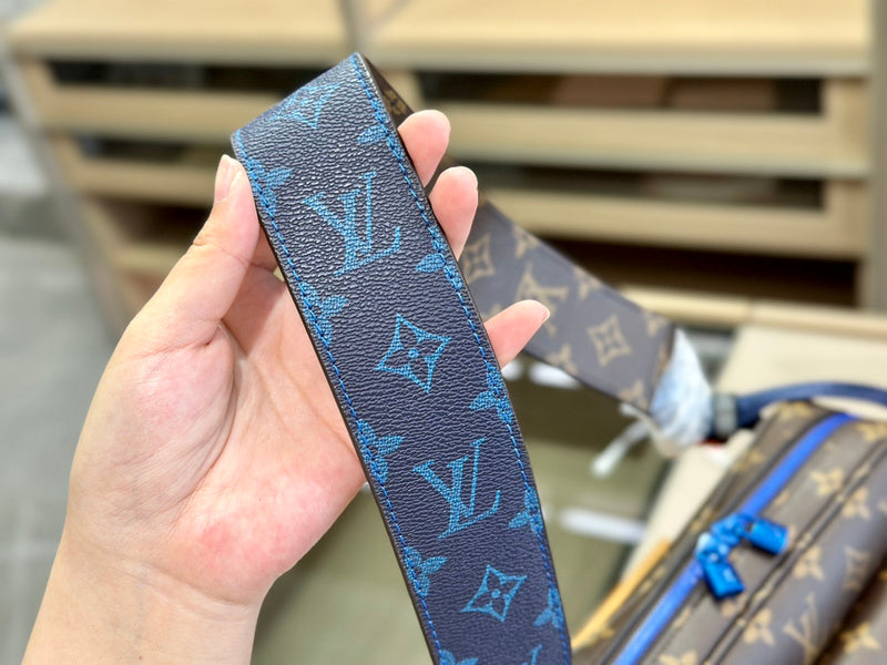 blara bags - Louis Vuittons  - 14924