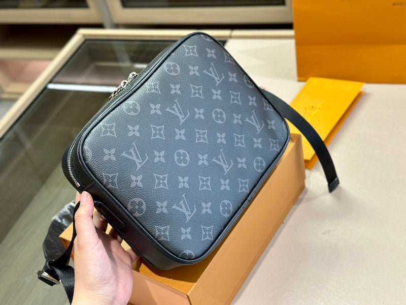 blara bags - Louis Vuittons  - 14922