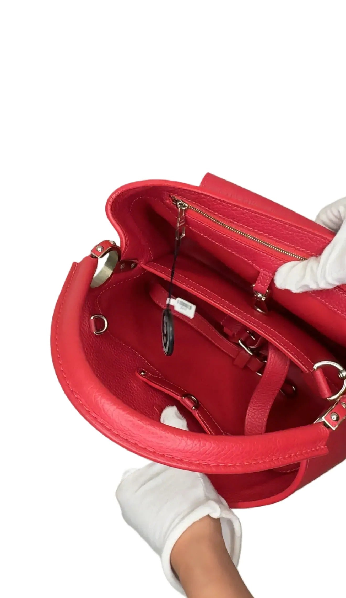 Louis Vuitton Taurillon Leather Capucines PM B3-32