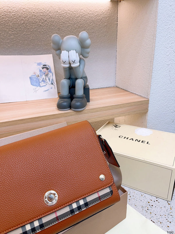 blara bags - Louis Vuittons  - 14926