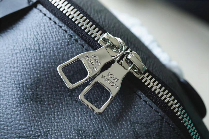 blara bags - Louis Vuittons  - 10330