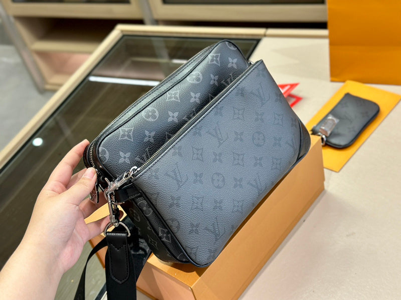 blara bags - Louis Vuittons  - 14921