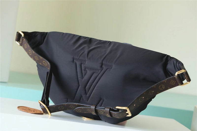 blara bags - Louis Vuittons  - 10329