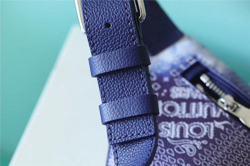 blara bags - Louis Vuittons  - 10327