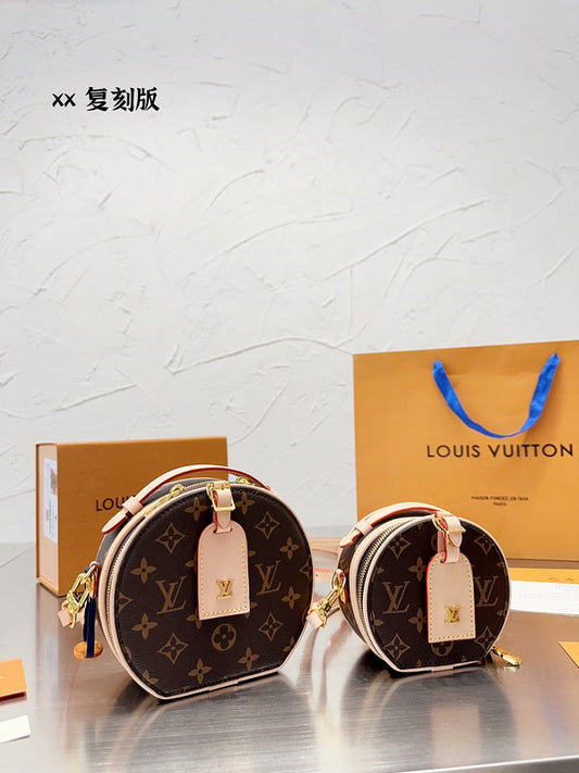 blara bags - Louis Vuittons  - 14917