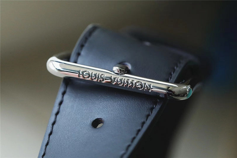 blara bags - Louis Vuittons  - 10330