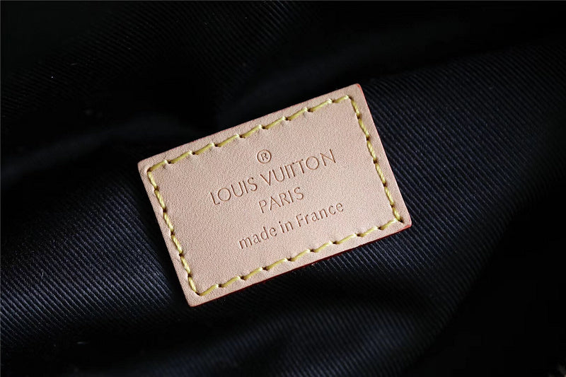 blara bags - Louis Vuittons  - 10338