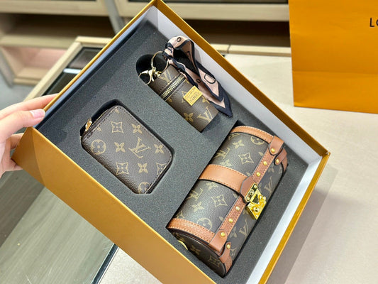 blara bags - Louis Vuittons  - 14889