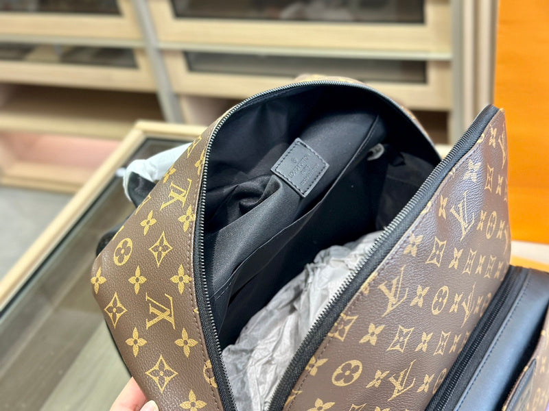 blara bags - Louis Vuittons  - 14925